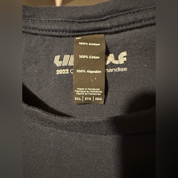 LIV Golf - Chicago short sleeve T-shirt. Size XXL. Excellent Condition. - Picture 2 of 4